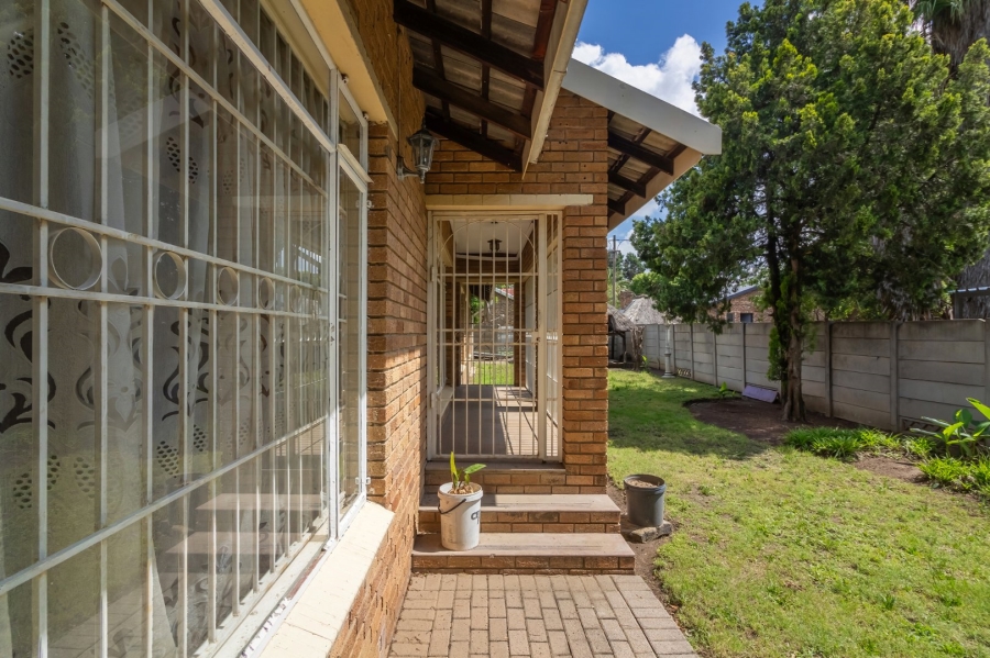 3 Bedroom Property for Sale in Uitsig Free State